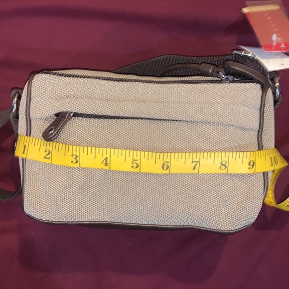 Tan/brown bag - Picture 2 of 5